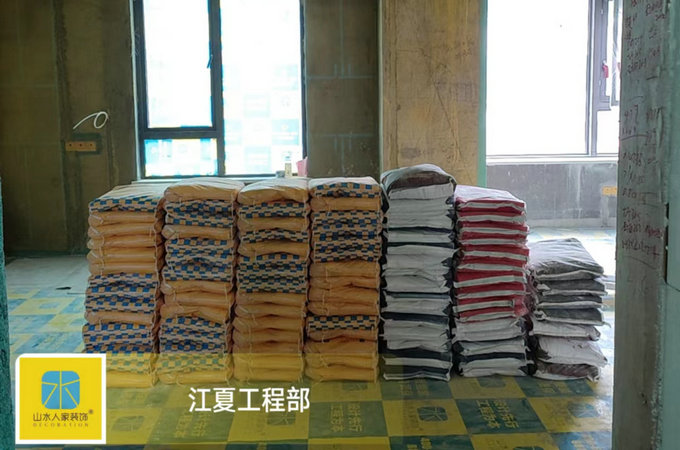 光谷和昌城油漆材料進(jìn)場